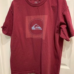 Maroon Quicksilver men’s large shirt